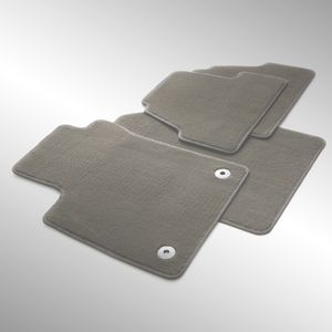 GM Front and Rear Carpeted Floor Mats in Titanium 19301570