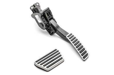 GM Automatic Transmission Pedal Cover Package in Stainless Steel and Black 22826306