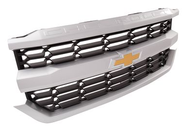 GM Grille in Black with Silver Ice Metallic Surround and Bowtie Logo 84134046