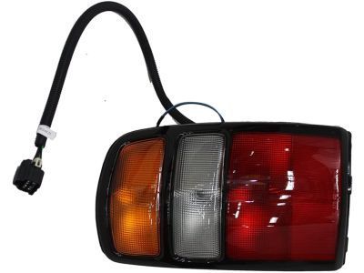 Chevrolet Suburban Back Up Light - 15832092