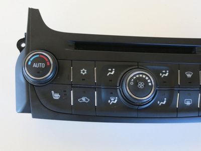 GM 23465801 Heater & Air Conditioner Control Assembly