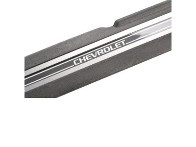 GM 22933513 Illuminated Front Door Sill Plates with Jet Black Surround and Chevrolet Script