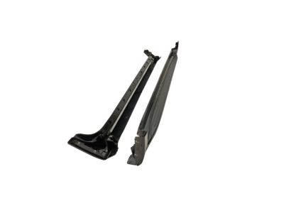 GM Molded Assist Steps in Mosaic Black Metallic with Black Step Pad 84526407