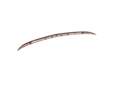 GM Flush-Mounted Spoiler Kit in Crystal White Tricoat 84830018