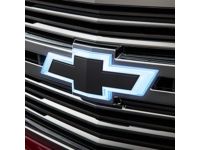 Chevrolet Suburban Exterior Emblems - 84751544
