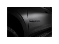 Chevrolet Suburban Exterior Emblems - 84910061