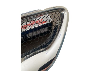 GM Grille - Recessed,Note:Chrome Surround with Black Mesh 17802610