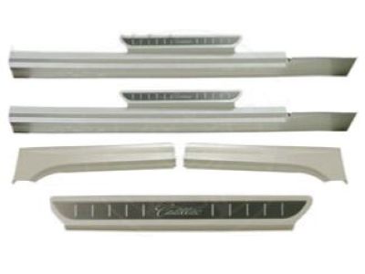 GM Rocker Panel Molding,Color:White (98U) 19155372
