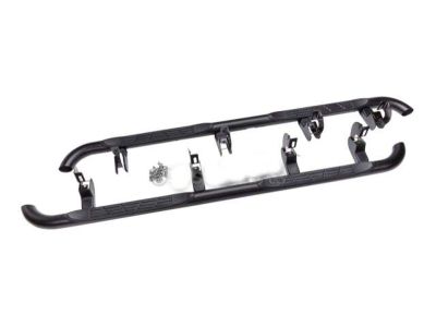 GM Crew Cab 3-Inch Round Assist Steps in Black 19213586