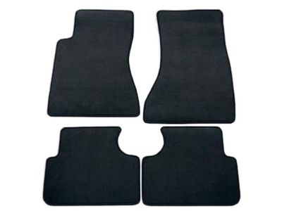 GM First-and Second-Row Carpeted Floor Mats in Jet Black 22860945