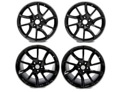 GM 19x10-Inch Aluminum 5-Split-Spoke Front Wheel in Black with Machined Groove 23251387