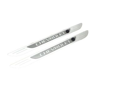 GM Illuminated Front Door Sill Plates in Stainless Steel with Anthracite Surround and Chevrolet Script 39088985