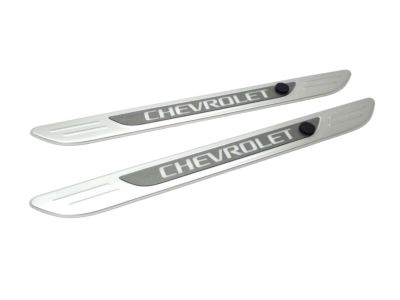 GM Illuminated Front Door Sill Plates in Stainless Steel with Anthracite Surround and Chevrolet Script 39088985