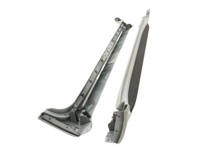 GM Molded Assist Steps in Iridescent Pearl Tricoat with Black Step Pad 84526409