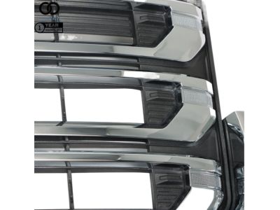 GM Grille in Black Chrome with Chrome Surround 84813221