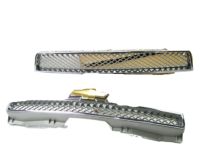 Chevrolet Suburban Grille - 17801280