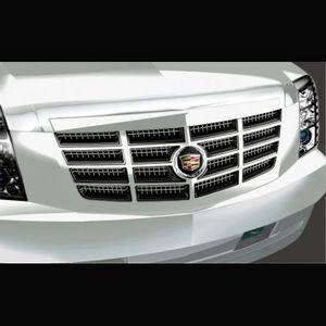 GM Molded Hood Protector,Color:White (98U) 19172572