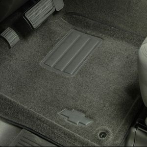 GM Front Carpeted Floor Mats in Titanium with Bowtie Logo 17800402