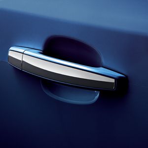 GM Front and Rear Door Handles in Blue Topaz with Chrome Strip 95074026