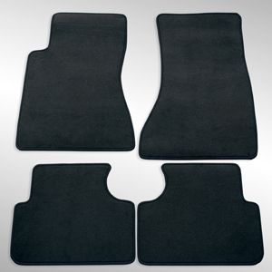 GM Front and Rear Carpeted Floor Mats in Jet Black 23325341