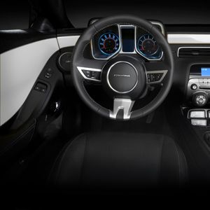 GM Interior Trim Kit in White 22918240