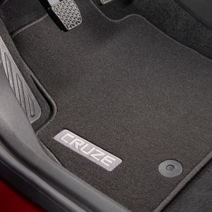 GM Front and Rear Premium Carpet Floor Mats in Black with Retainers 13499295