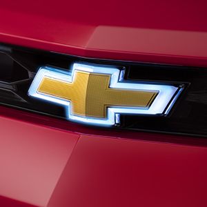 GM Illuminated Grille Bowtie Emblem in Gold 23291720