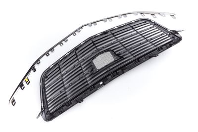 GM Grille in Black Chrome with Cadillac Logo 23499399