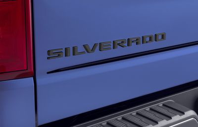 GM Silverado High Country Emblems in Black 84806913