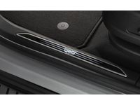 GM 84449926 Illuminated Front Door Sill Plates with Jet Black Surround and Cadillac Logo