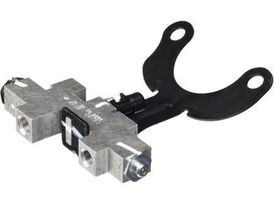 2005 GMC Safari Brake Proportioning Valve - 15172017