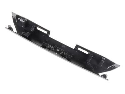 42770043 GM Applique, Rear Clsr Ctr Product Photo 2 of 2