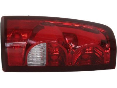 2003 Chevrolet Silverado Tail Light - 19169002