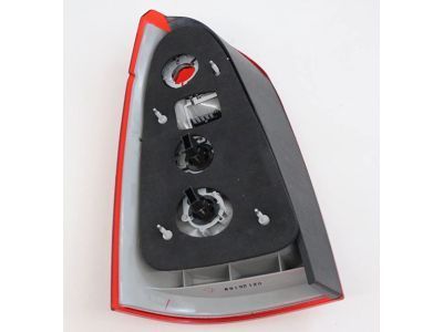 Saturn L100 Tail Light - 19210444