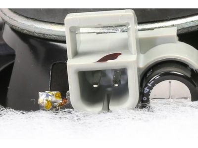 10391811 GM Molding Assembly, Body Rear Corner Upper Garnish *Ebony Product Photo 3 of 3