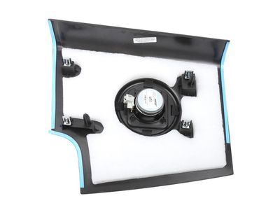 10391811 GM Molding Assembly, Body Rear Corner Upper Garnish *Ebony Product Photo 2 of 3