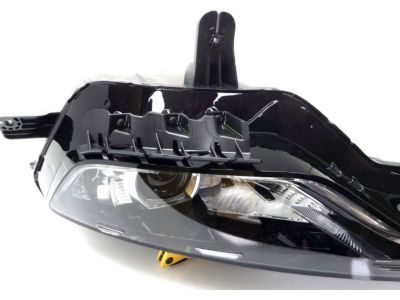GM 84529722 Front Headlight Assembly