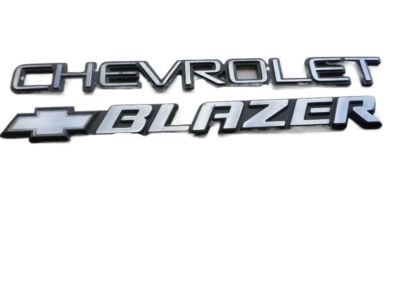2002 Chevrolet Blazer Emblem - 15672283