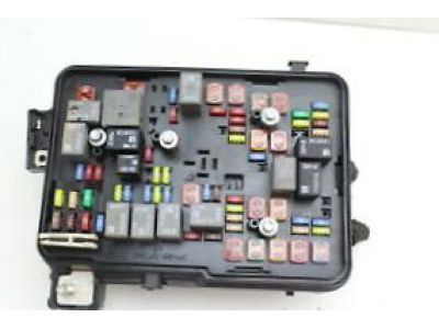 Chevrolet Equinox Fuse Box - 84080469