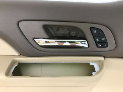 OEM GM Front Left Driver Side Door Panel – 84127291 Cashmere – For Select GM Models