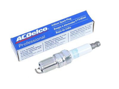 Chevrolet K3500 Spark Plug - 12681665