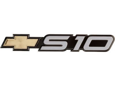 2002 Chevrolet S10 Emblem - 15629983
