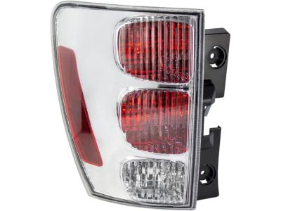 2005 Chevrolet Equinox Tail Light - 5490028