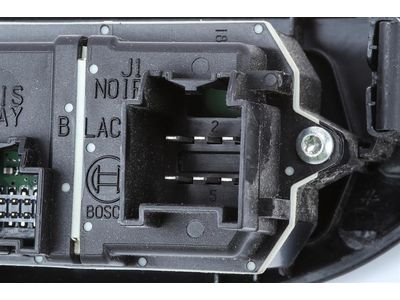 22769989 GM Front Side Door Accessory Switch Mount Plate Product Photo 5 of 5
