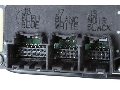 22769989 GM Front Side Door Accessory Switch Mount Plate Product Photo 3 of 5