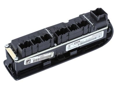 22769989 GM Front Side Door Accessory Switch Mount Plate Product Photo 2 of 5
