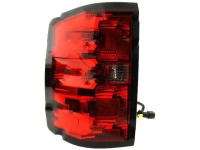 Chevrolet Silverado Tail Light - 84019503