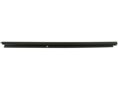 2002 Cadillac Escalade Door Seal - 10363025