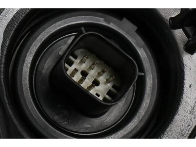 2016 Chevrolet Suburban Headlight - 84582598