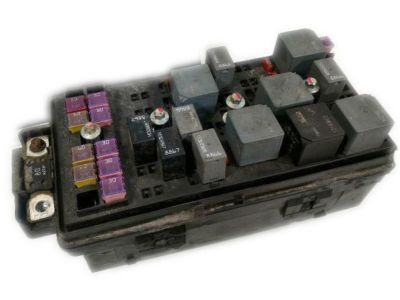 2004 Chevrolet Malibu Fuse Box - 22728824